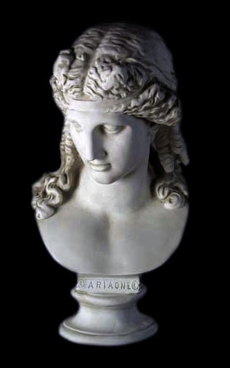 Ариадна бюст